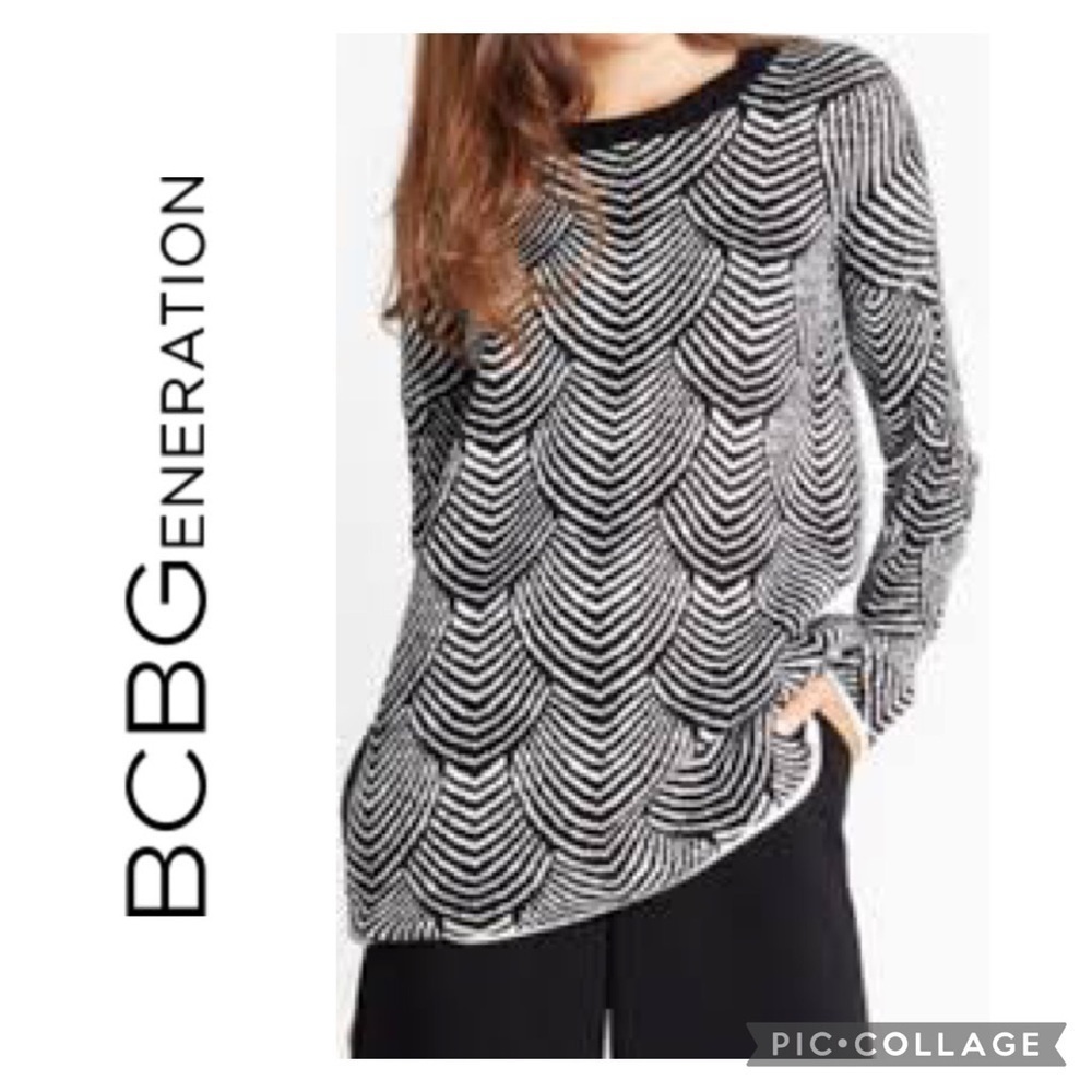BCBGeneration Scallop Tunic Sweater Medium Women’s